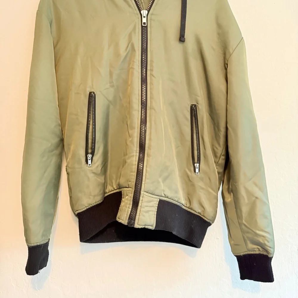 H&M Men's Army Green Full Zip Bomber Jacket Size Medium